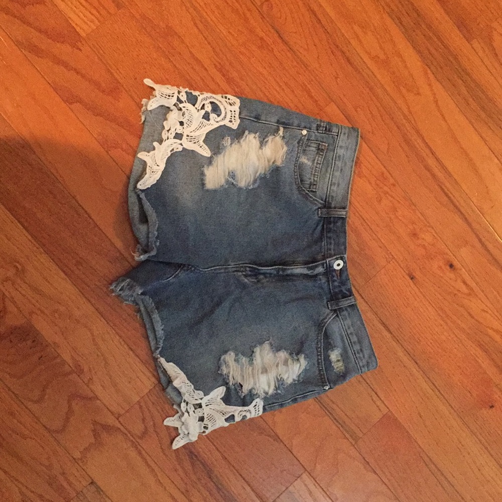 Sneak peek shorts